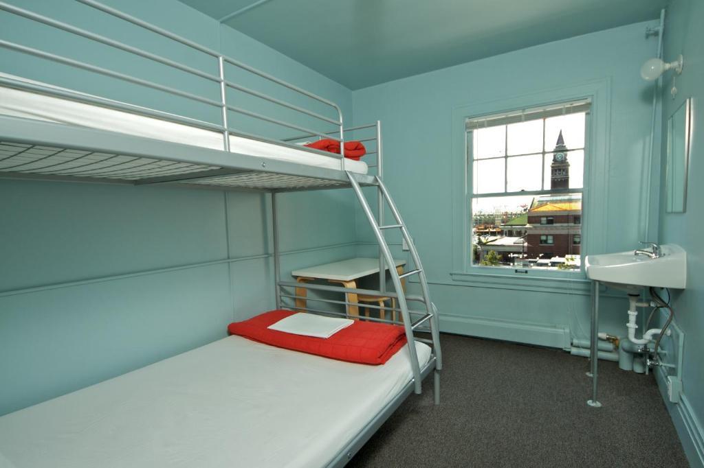 American Hostal Seattle